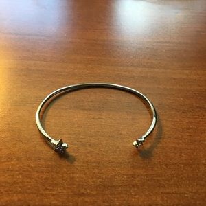 Henri Bendel Bracket